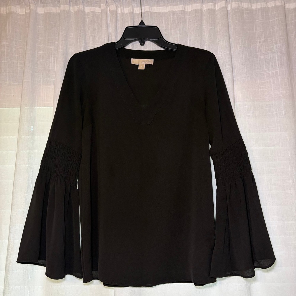Michael Kors Blouse Women S Black Bell Sleeve‎ V-Neck Smocked Crepe Top Logo